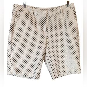 Ann Taylor Signature Fit shorts Cream with black polka dots Size 8